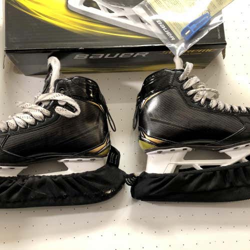Senior Bauer Supreme S29 Regular Width Size 6.5 Hockey Goalie Skates