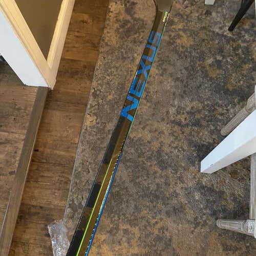 New Pro stock Nexus Geo Right P28