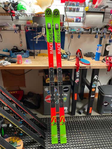 Used Racing WC Racetiger Speedwall GS Race Without Bindings Skis