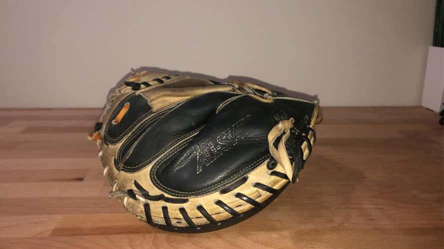 Adult Catcher's CM3000SBT 33.5" Baseball Glove