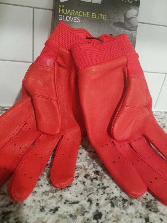 nike leather gloves