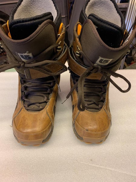 Men's Size 8.0 (Women's 9.0) Burton Freestyle Stiff Flex Snowboard Boots
