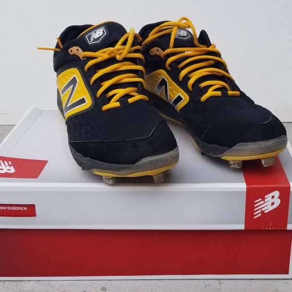 Used Size Men's 10.5 (W 11.5) New Balance
