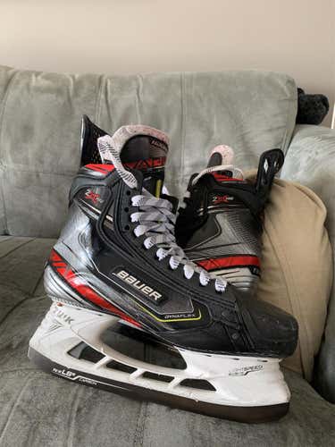 Senior Bauer 2X Pro Regular Width Size 8.5 Hockey Skates