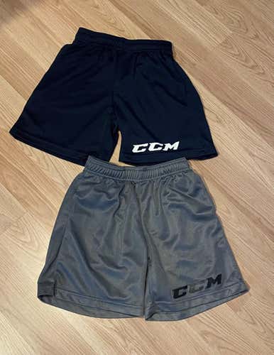 2 Pair Of CCM Youth Medium Shorts