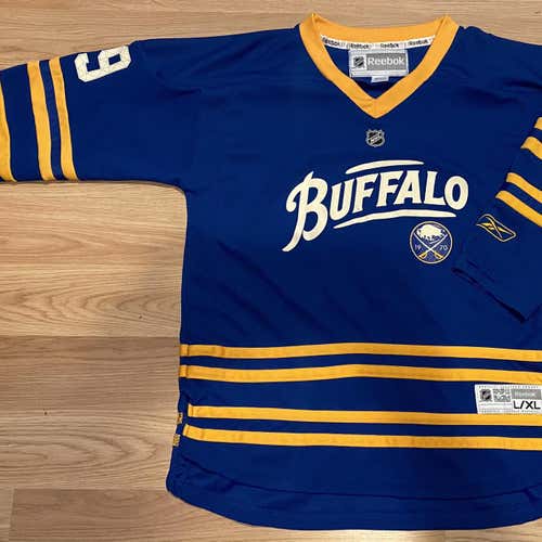Buffalo Sabres Tim Connolly Youth L/XL Reebok Jersey