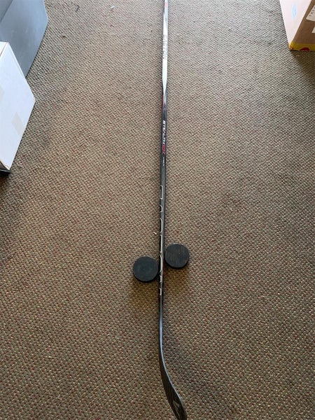 Senior Right Handed Stealth CX Heel Pattern Hockey Stick