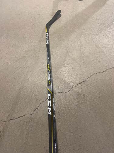 New Right Handed Super Tacks 2.0 Hockey Stick