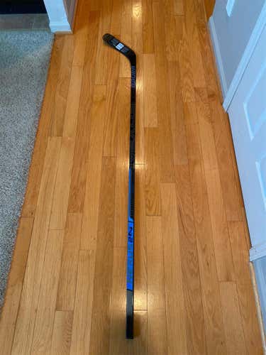 Senior Left Hand Nexus 2N   Hockey Stick