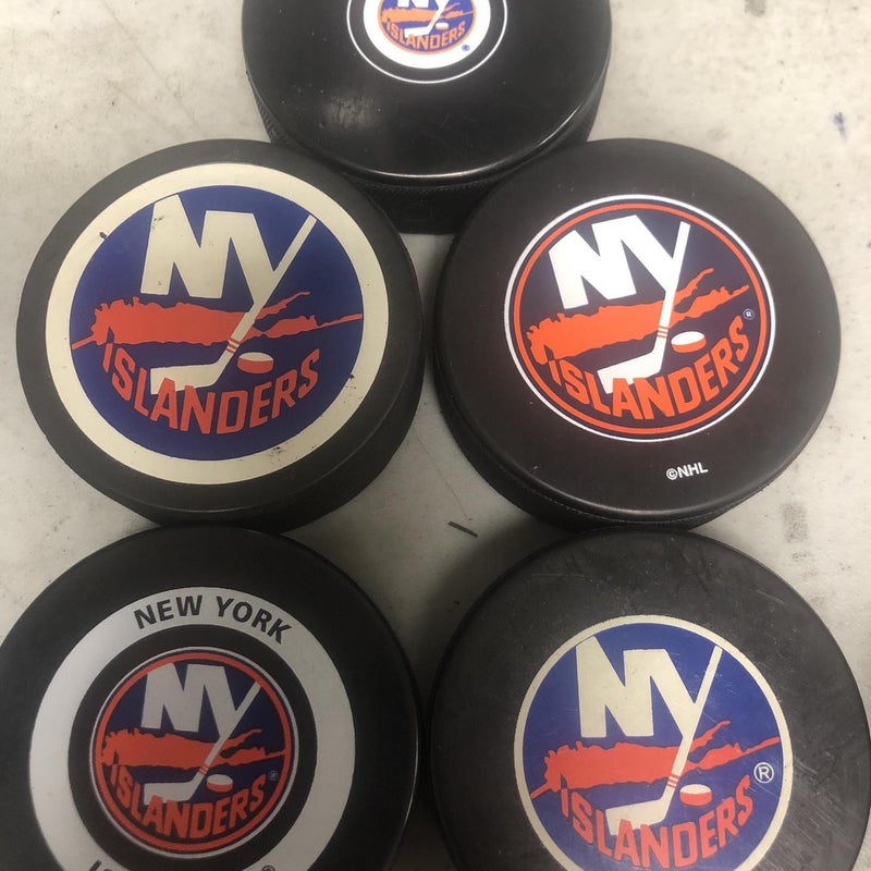 NHL - New York Islanders Puck Mat