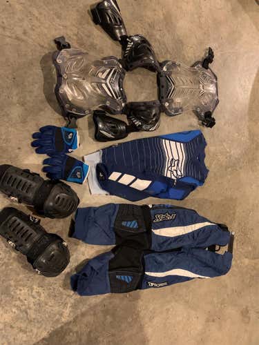 Fox Blue Kids Gear -pants Size 22