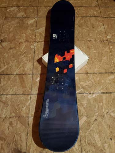 Used Salomon Snowboard All Mountain Without Bindings