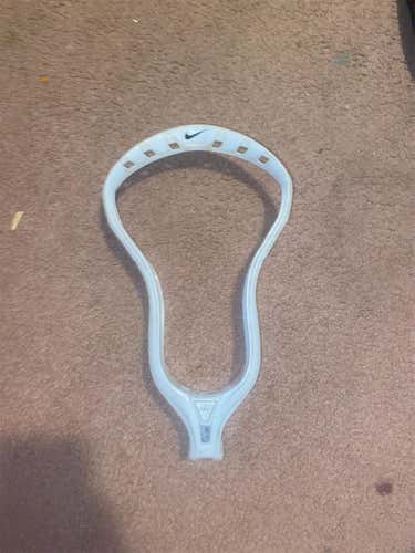 White Used Attack & Midfield Unstrung Lakota 2 Head