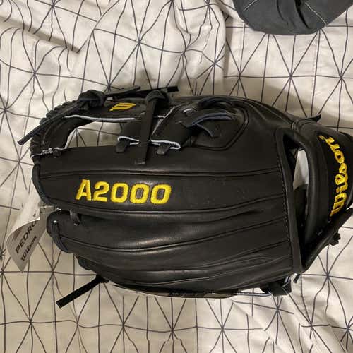 High School/College Right Hand Throw A2000 11.5" Baseball Glove