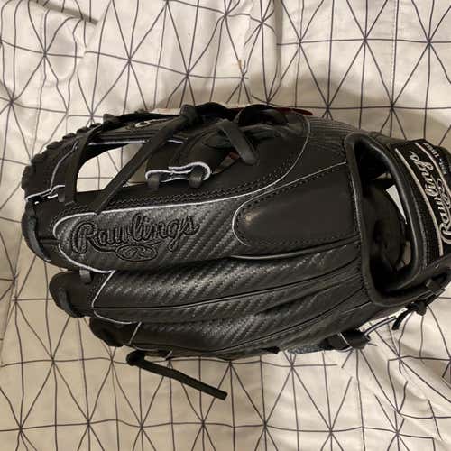 High School/College Right Hand Throw Heart of the Hide 11.5" Baseball Glove