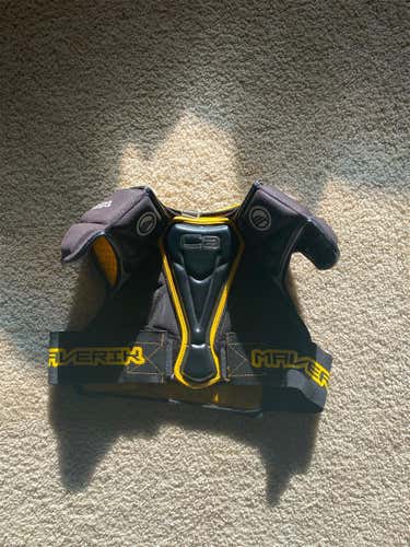 Used Medium Maverik C2 Shoulder Pads