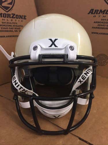 USED XENITH X2 YOUTH FOOTBALL HELMET - SMALL - WHITE