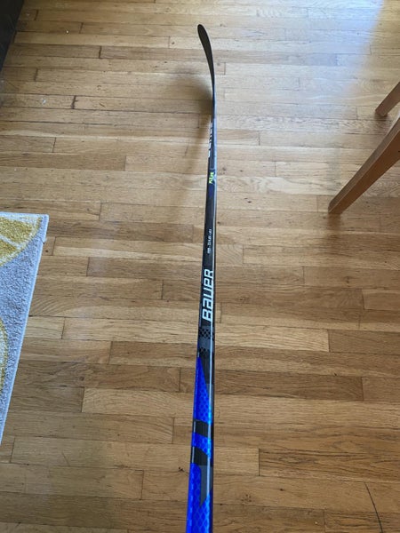 New Senior Bauer Right Handed Vapor FlyLite Hockey Stick Toe Pattern