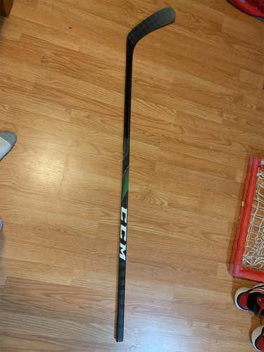 Junior Right Handed RibCor Trigger 4 PRO Mid Pattern  Hockey Stick