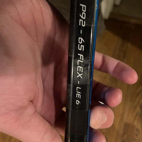 Intermediate Right Handed Nexus 2N Pro Toe Pattern  Hockey Stick