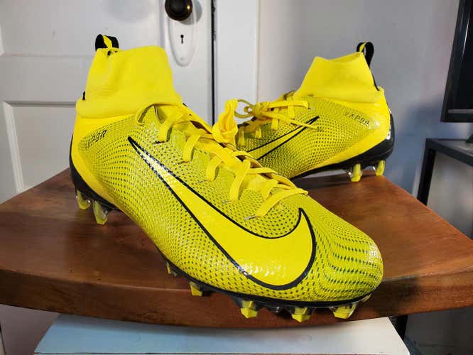 Nike Vapor Untouchable 3 Pro Football Cleats Yellow/Black 917165-701 Men Sz 11.5