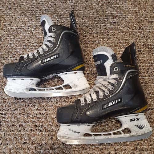 Used Bauer Supreme Total One100 Hockey Skates Regular Width Size 4.5D