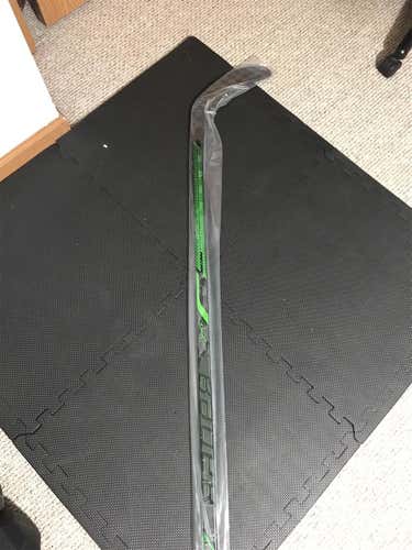 Senior Left Hand Supreme ADV Mid Pattern  Hockey Stick