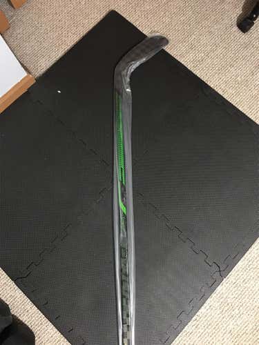 Senior Left Hand Supreme ADV Mid Pattern  Hockey Stick
