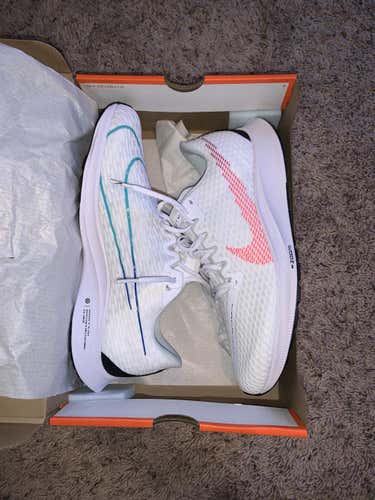 White New Adult Men's Size Men's 10.5 (W 11.5) Nike Shoes