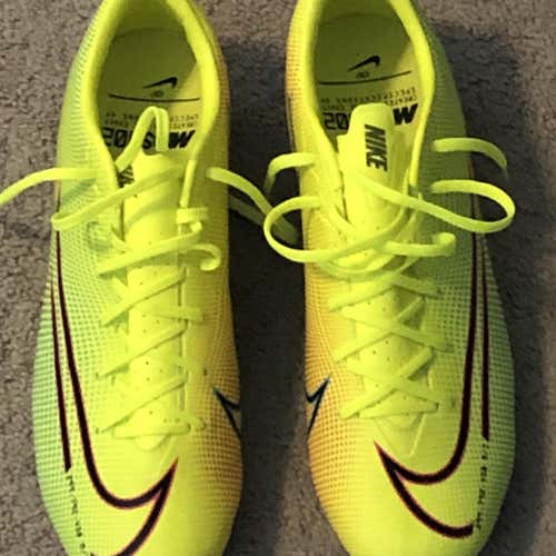 Yellow Men's Molded Cleats Nike Mercurial Vapor Cleats