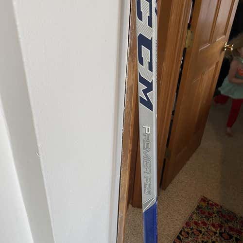 Intermediate Regular Premier P2.5 24" Paddle Goalie Stick