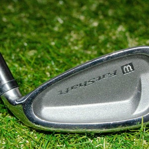 Wilson	Fat Shaft 	5 Iron 	Right Handed 	38.25"	Graphite 	Lite 	New Grip