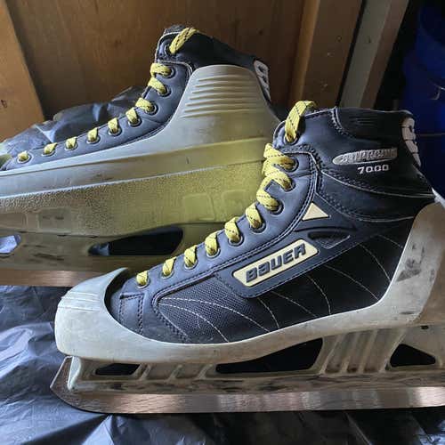 Senior Bauer Supreme 7000 Extra Wide Width  Size 9.5 Hockey Goalie Skates