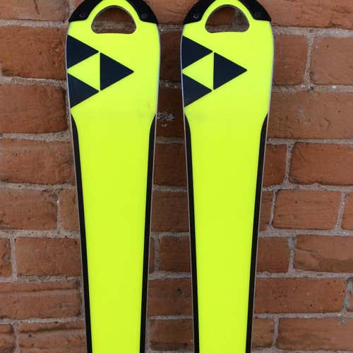 New Fischer RC4 World Cup SL W/ Curv Booster 165cm