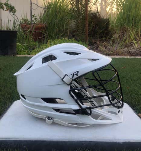 White Adult Cascade R Helmet