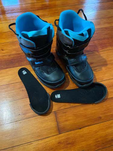 Used Size 5.0 (Women's 6.0) Burton Grom Snowboard Boots