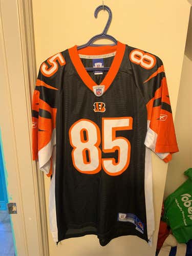 Black Adult Large Reebok