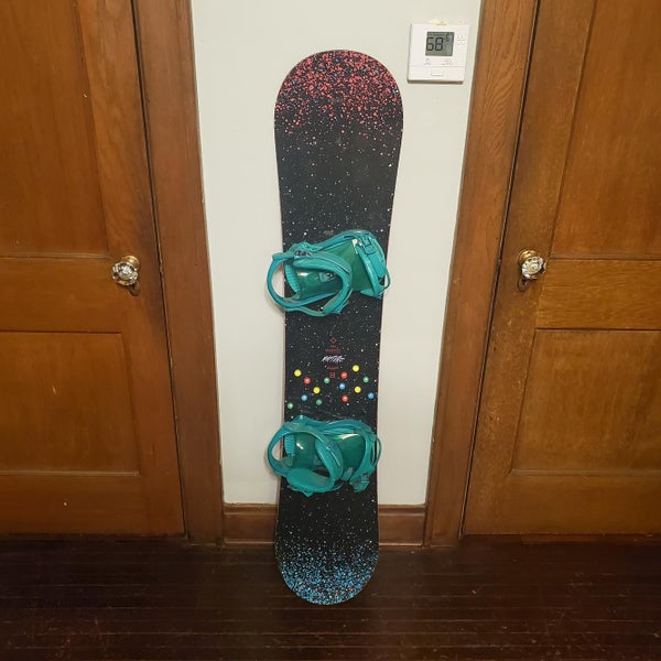 Used Women's 143cm Ride Rapture Snowboard With K2 Cassette Bindings