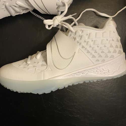 White Men's Turfs Low Cut