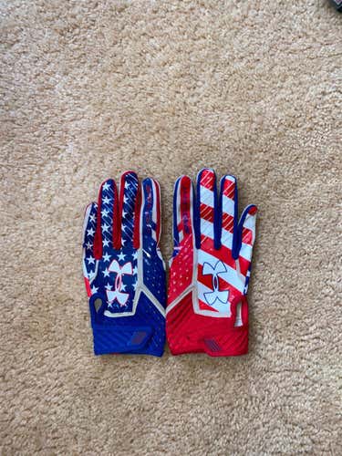 Used Under Armour UA Spotlight Gloves