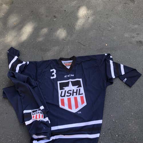 Blue Adult XL CCM  Jersey