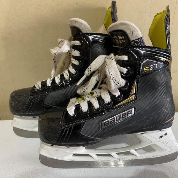 Youth Bauer Supreme S27 Regular Width Size 13 Hockey Skates