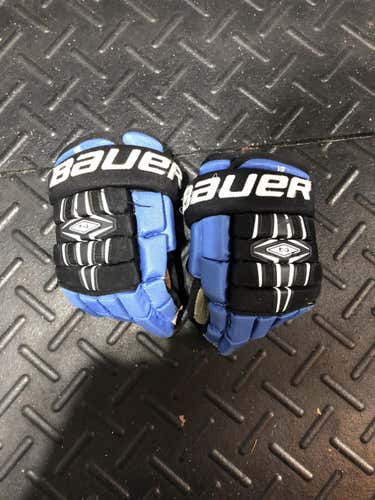 Blue Used Junior Bauer Nexus Gloves 12"