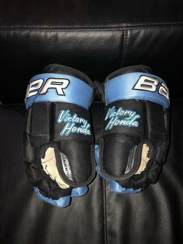 Used Bauer Nexus Gloves 13"