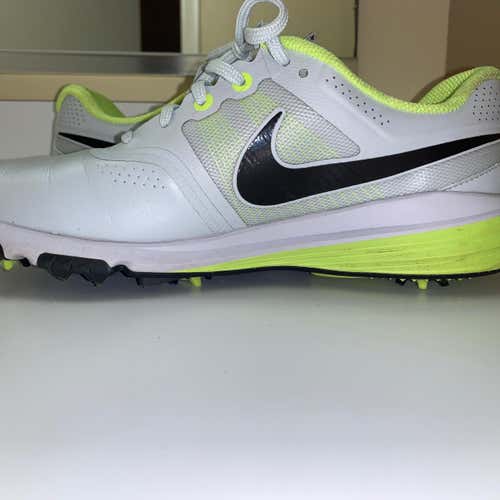 Green Men's Size 9.0 (Women's 10) Nike Golf Shoes