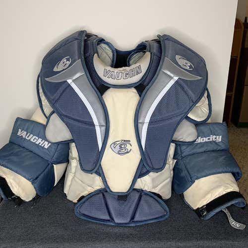 Senior Medium Vaughn Velocity V3 7500 Goalie Chest Protector