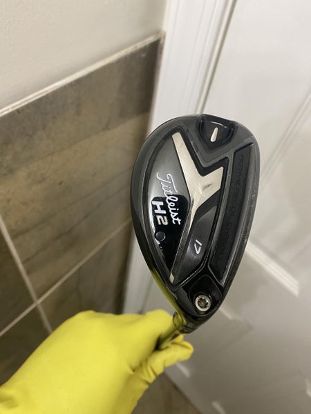 Titleist 818 H2 Hybrid 17* Stiff Flex Right Hand Handed