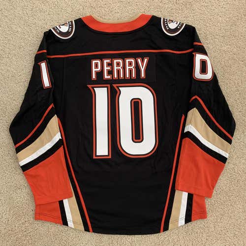 NEW! Corey Perry Anaheim Ducks Fanatics Breakaway Player Jersey Size Large