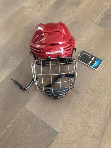 Maroon/Red New Medium Bauer 7500 Helmet w/Cage