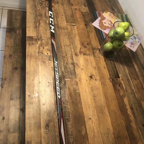 Intermediate Right Handed JetSpeed FT2 Mid Pattern Hockey Stick